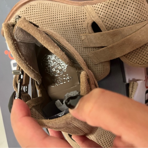 Dolce Vitta bootie - Picture 5 of 5